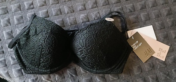 H&M rintaliivit 85B ( En käytä tori diiliä)