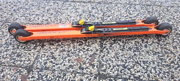 Salomon Classic rullasukset