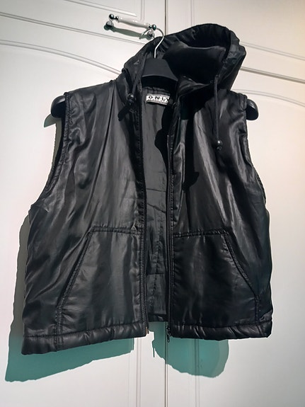 Musta vintage 90s Only toppaliivi, koko M - L