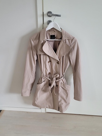Only trenssi beige S