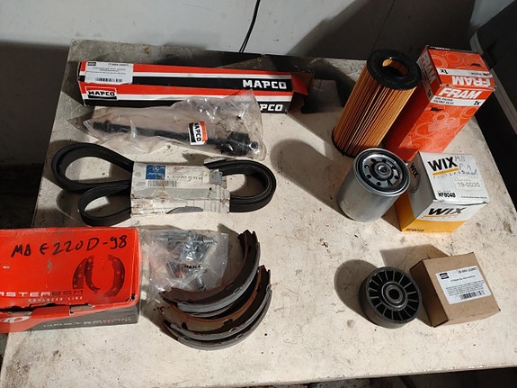MB E220D -95-98 (W210) uudet huolto-osat