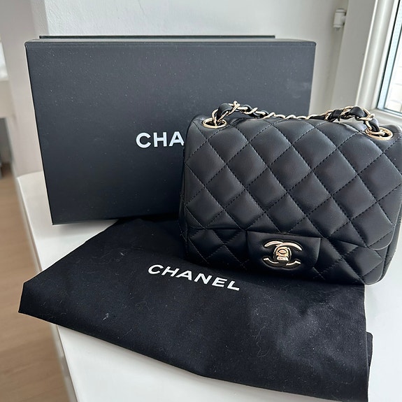 Chanel Mini