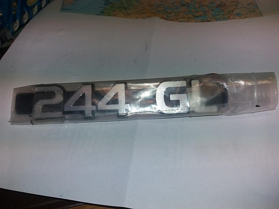 Volvon 244GL merkki, sopii 244 vm75-79