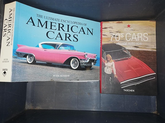 American cars ja 70's cars kirjat