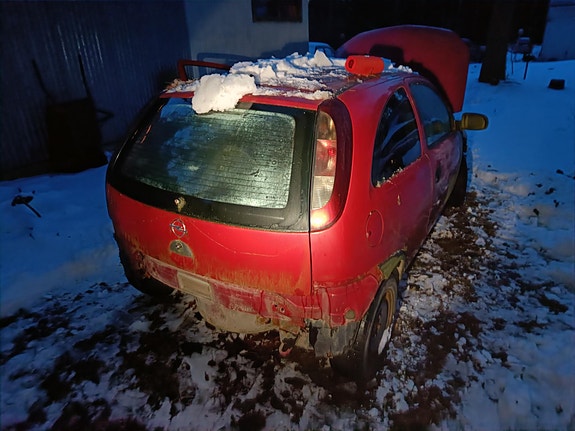 Opel corsa c 1.2bensa