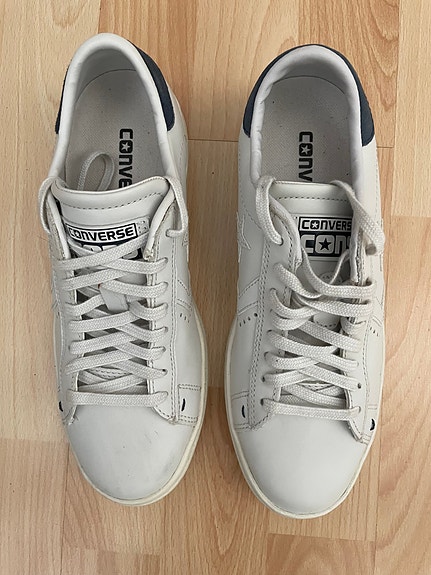 Uudet nahkaiset Converse tossut koko 36