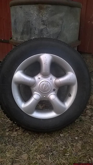 Nissan 14" aluvanteet 4X114.3  + hyvät kesärenkaat 185/65 R14