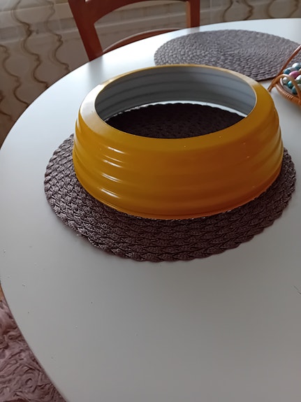 Metallinen varjostin (retro)