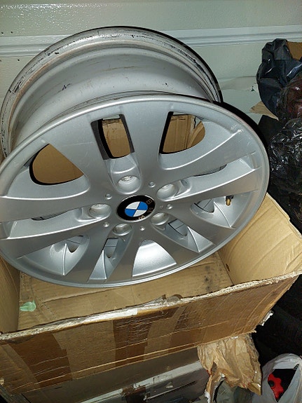 BMW 3 E90  orginal 7x16 aluvanteet