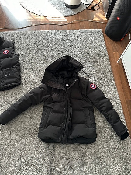 Canada Goose mac millan parka talvitakki