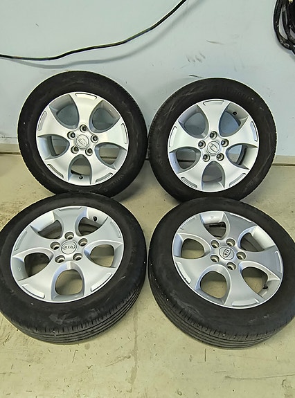 Kia Venga + Continental EcoContact 6