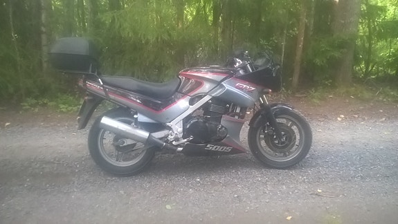 kawasaki gpz 500 osia
