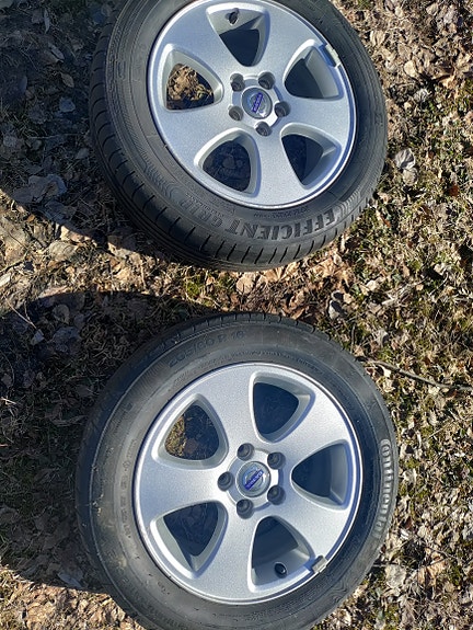 Volvon 5x108 kesärenkaat