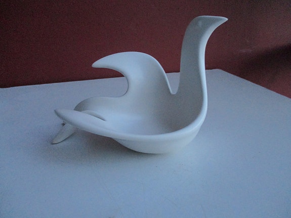 Jonathan Adler "Kyyhky"