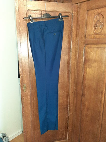 Product image 1 of 3
