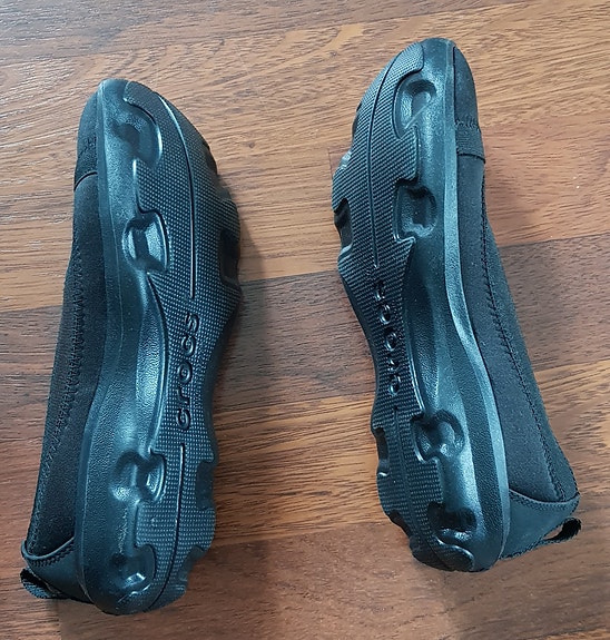 Uusi Crocs kengät koko 6