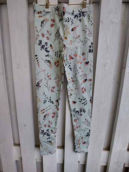 Pomp de lux leggingsit  122