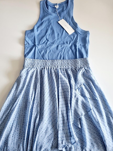Product image 1 of 7
