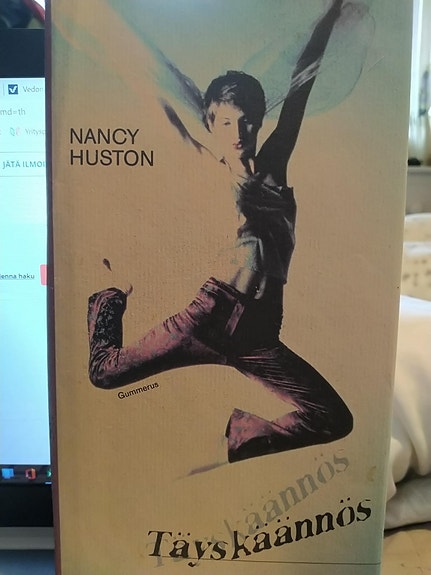 Täyskäännös - Nancy Huston