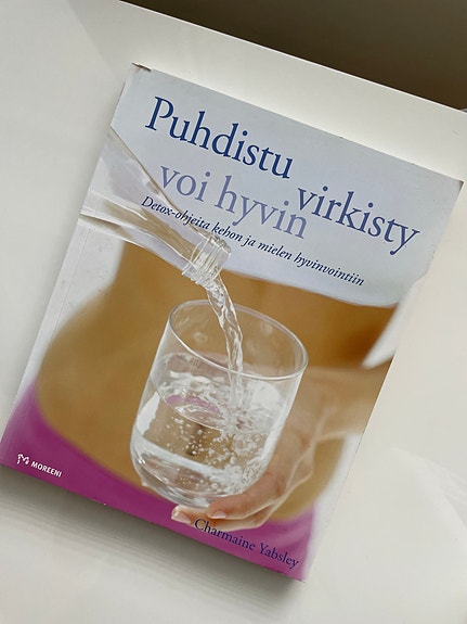 Puhdistu virkisty voi hyvin kirja