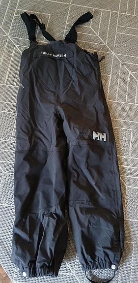 Välikausihousut