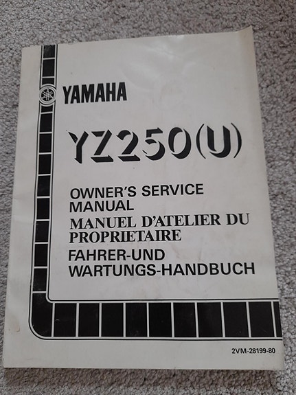 Yamaha YZ 250 1988 kirja