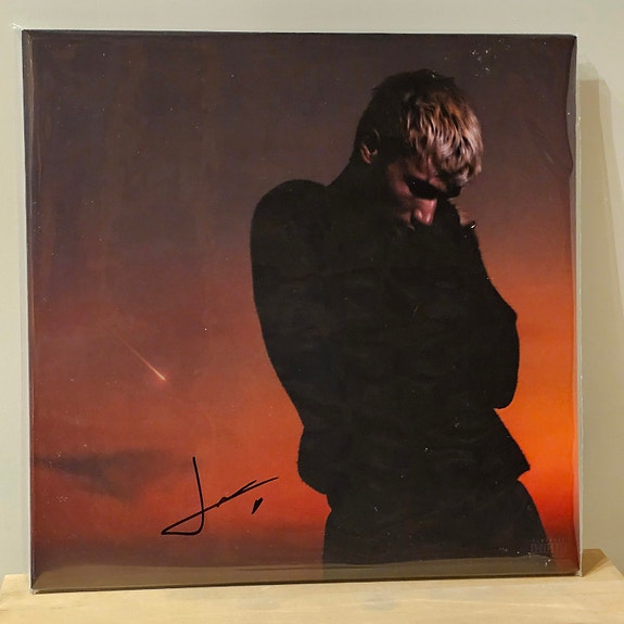 Product image 1 of 2