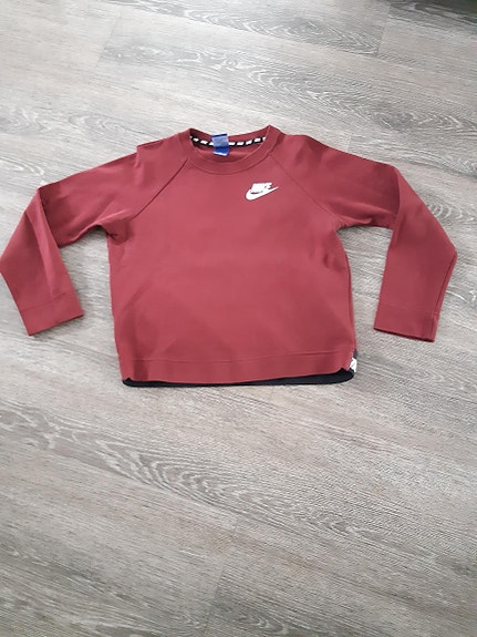 Nike pusero S