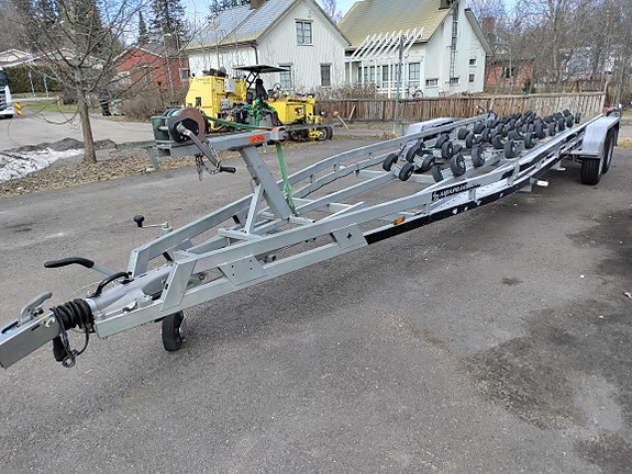Venetraileri 3500kg vuokrataan