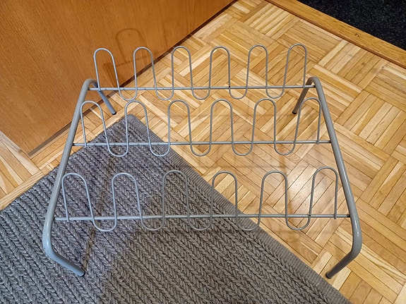 Retro metallinen kenkäteline
