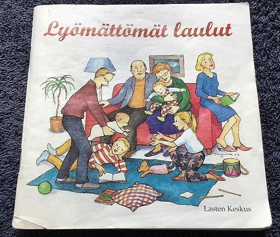Lasten laulukirja Lyömättömät laulut