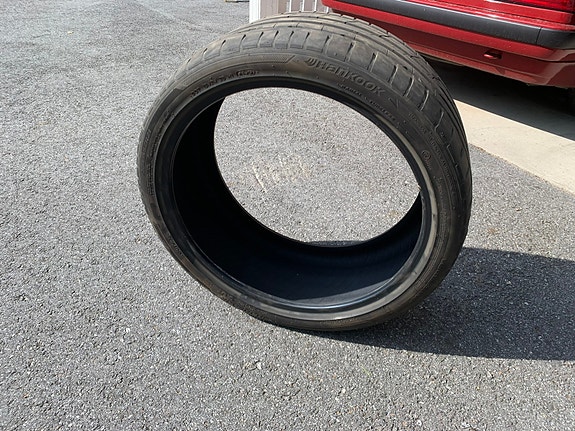 Hankook Ventus S1 evo3 275/35R21