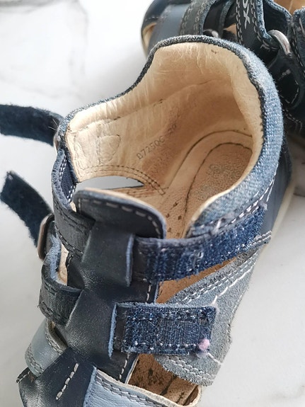 Geox sandaalit 20