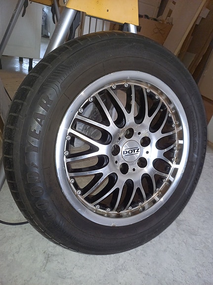 Vanteet Dotz 15" Mukaan huonot kesärenkaat 195/65 (Volvosta) Karkkilasta