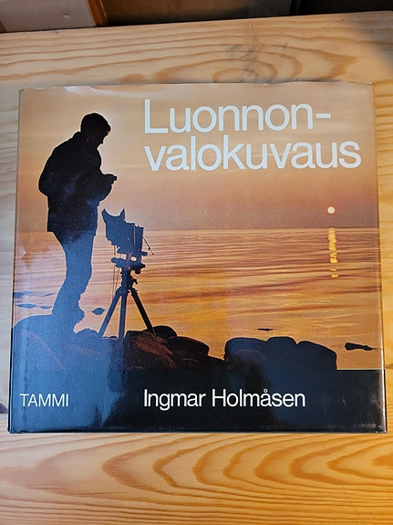 Kamera- ja valokuvauskirjoja