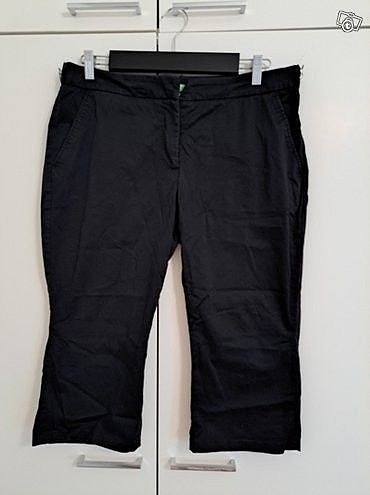 Benetton caprit/shortsit, 42