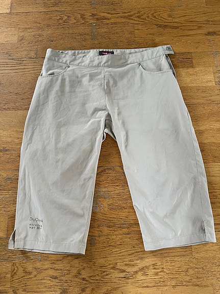 Halti Shorts Naisten Koko 36 Harmaa