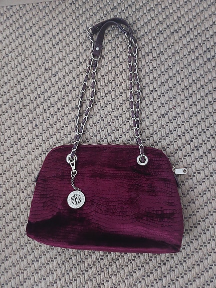 DKNY laukku