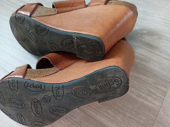 Scholl sandaalit 37