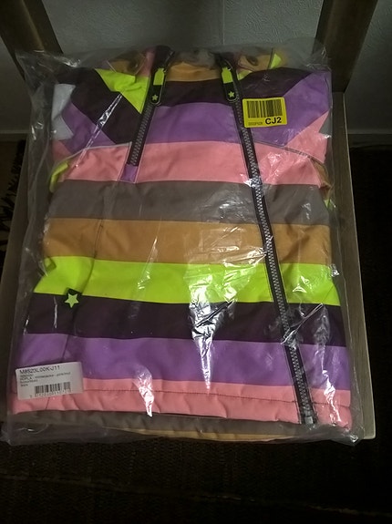 Uusi Molo Hopla rainbow talvitakki 92cm