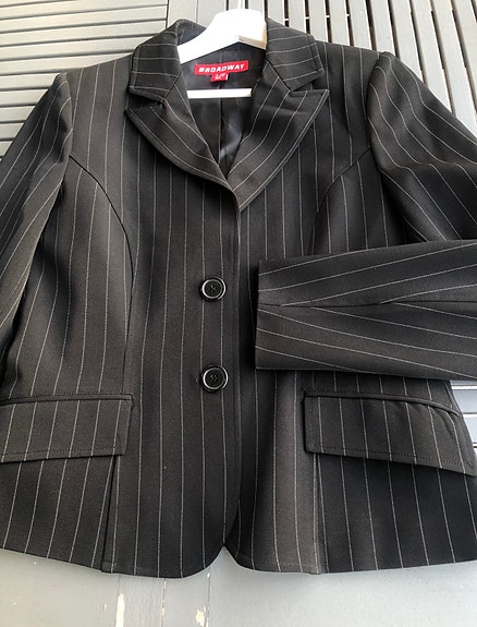 Product image 1 of 6