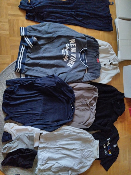Miesten vaatteita koossa XL