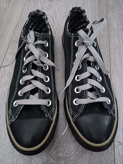 Converse 39/25cm mustat tennarit (Herttoniemi/Hki)