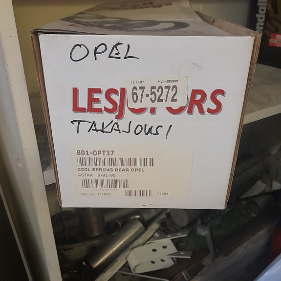 OPEL Astra F  takajousi