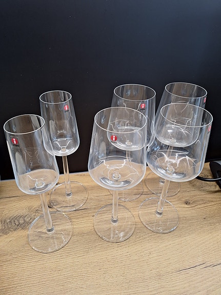 Iittala essence viinilasit 4+2