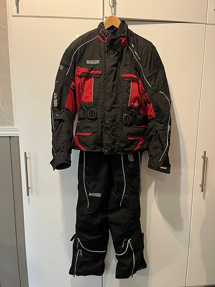 Naisten goretex ajoasu koko 40