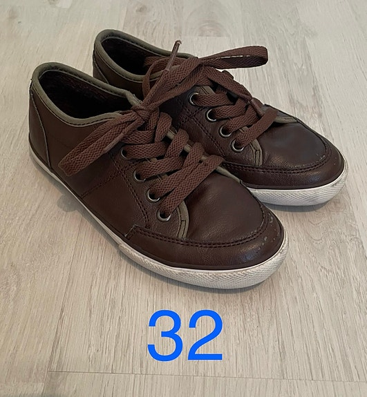 Kengät koko 32