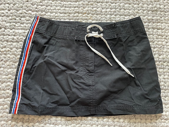 Peak Performance musta minihame / hame / golfghame