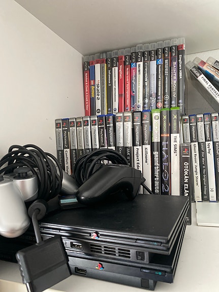 Ostetaan Playstation 1 ja 2 pelejä