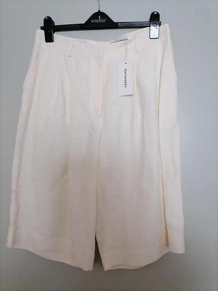 Myynti marimekko shortsit koko 42